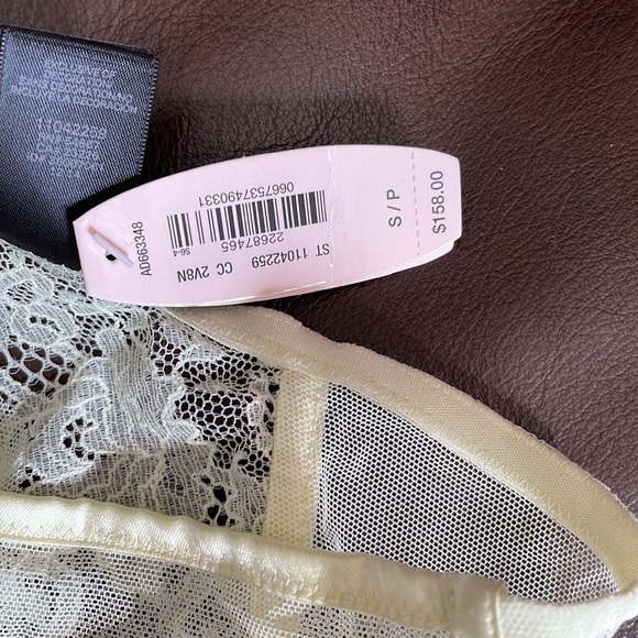 Victoria Secret Designer Panties with real Swarovski elements. - Picture 3 of 4